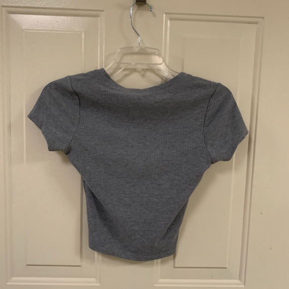Grey Top - Picture 3 of 3